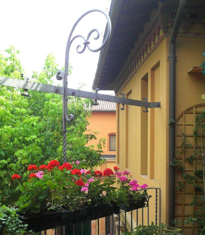 Il Giardino Segreto Bed & Breakfast Имола Екстериор снимка